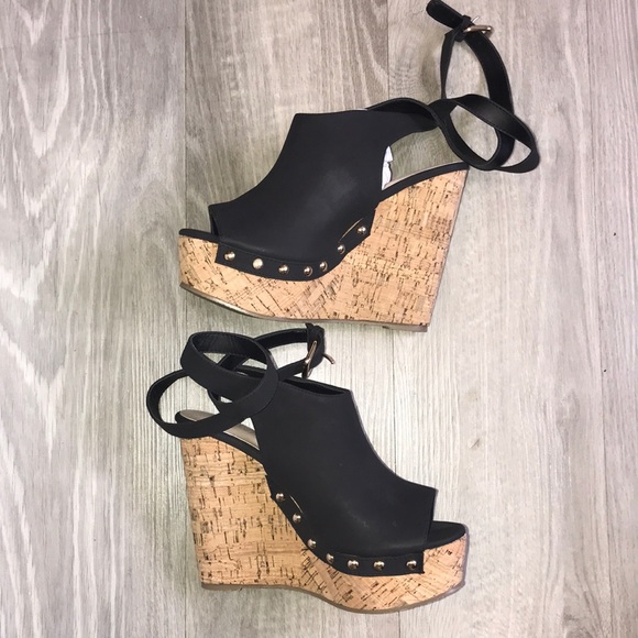 Shoedazzle Suede Blk/wood ankle wedge sz 10 heels - Picture 1 of 5